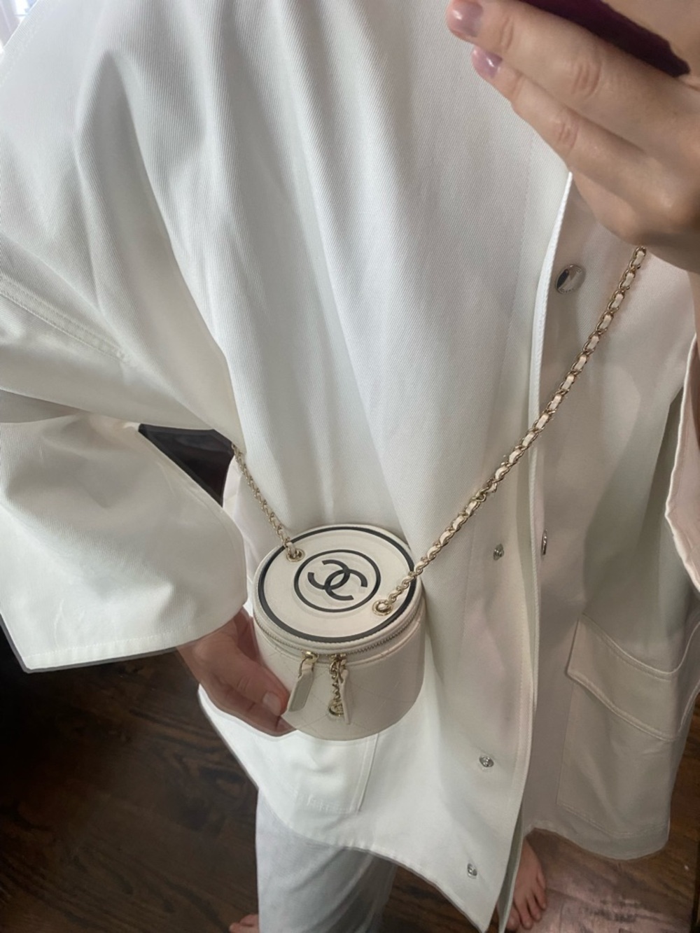 CHANEL CC Round Vanity Case Chain Quilted Lambskin Mini shoulder/crossbody 2021 - Picture 4 of 17